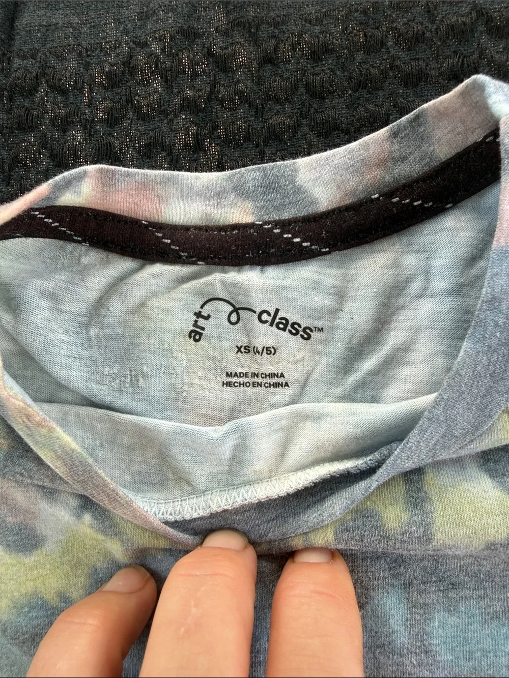 Old Navy Tie-Dye Tee and Distressed Denim Pull-On Shorts - Blue